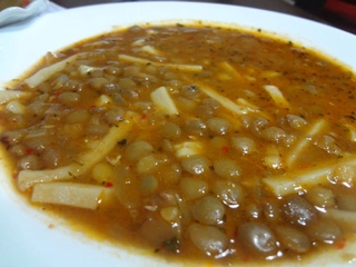 Yeşil Mercimekli Erişte Çorbası Tarifi ve Malzemeleri